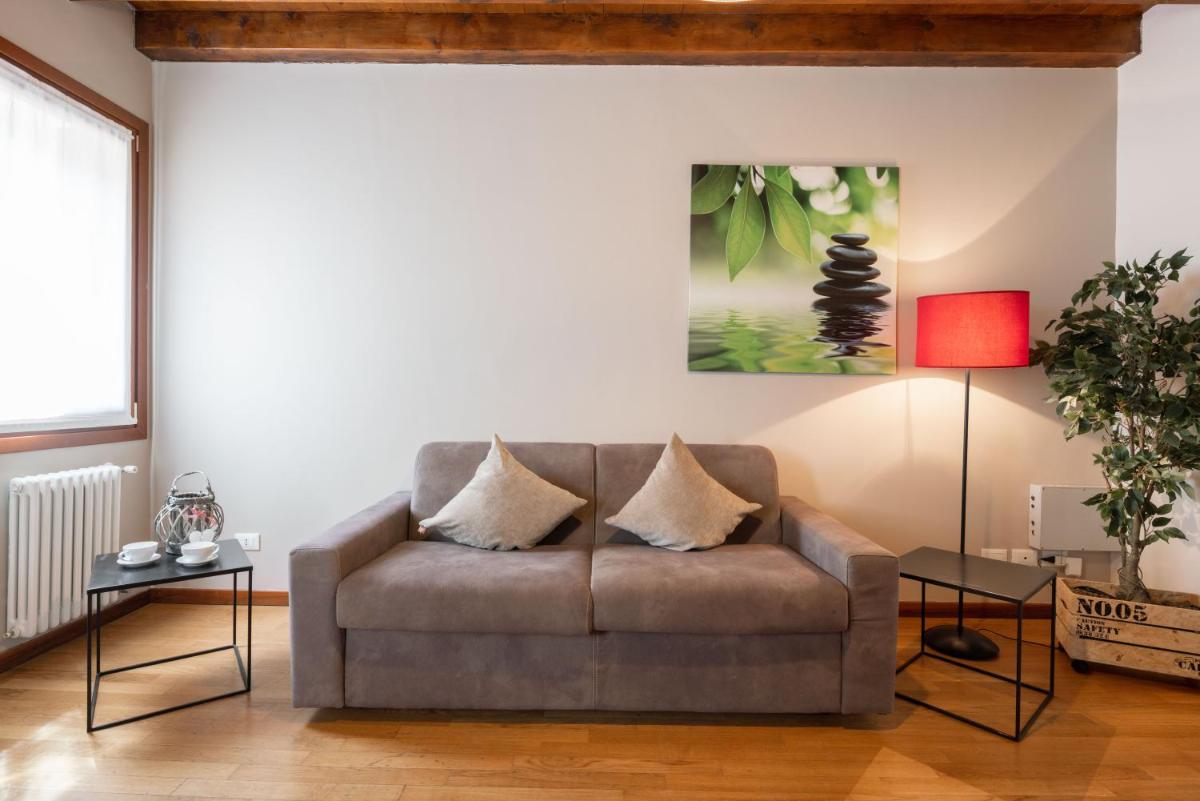 Suitetrails - Design Palace Apartment by Wonderful Italy