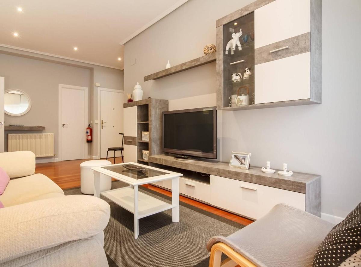 Suitetrails - Prestancia Apartament by the Urban Hosts