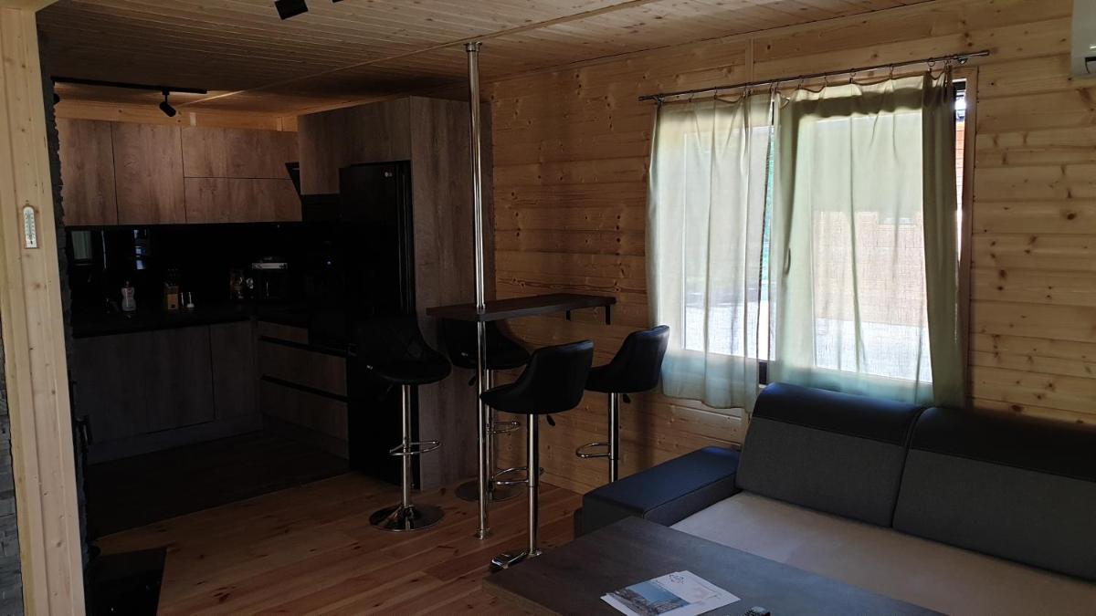 O?rodek dla niepal?cych Woodland Resort - Housity