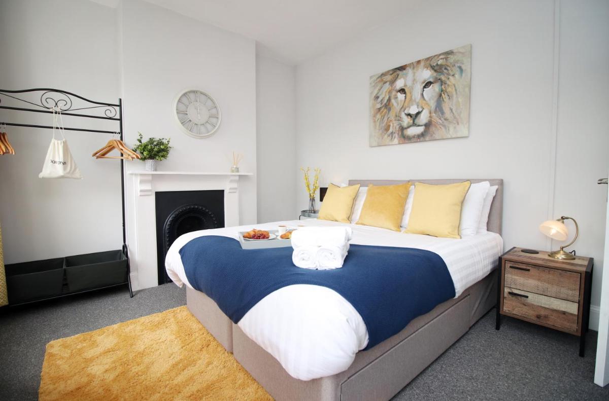 No25 City House by SSW-close to City - Housity