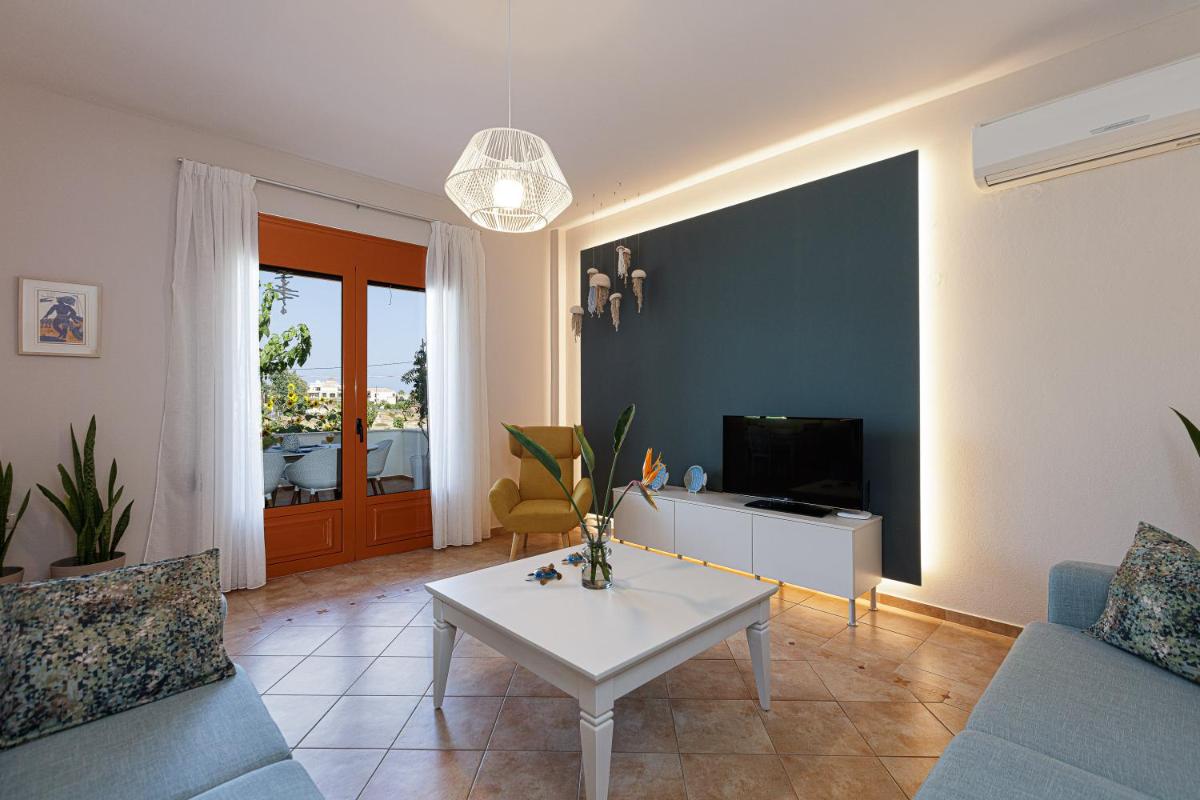 Suitetrails - Sea La Vie house, close to the beach, By ThinkVilla