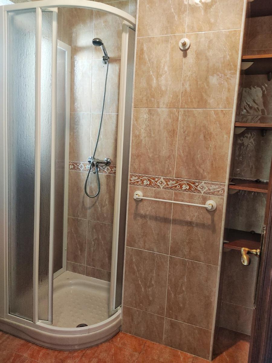Pension a Fontiña - Housity