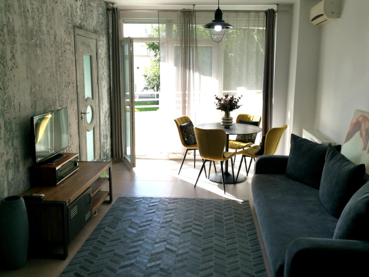 Caraway Apartment Oradea - Housity