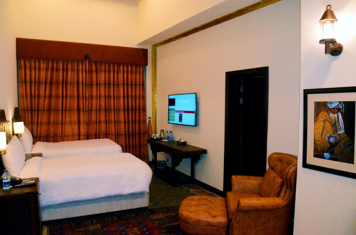Suitetrails - Pearl Continental Hotel Malam Jabba