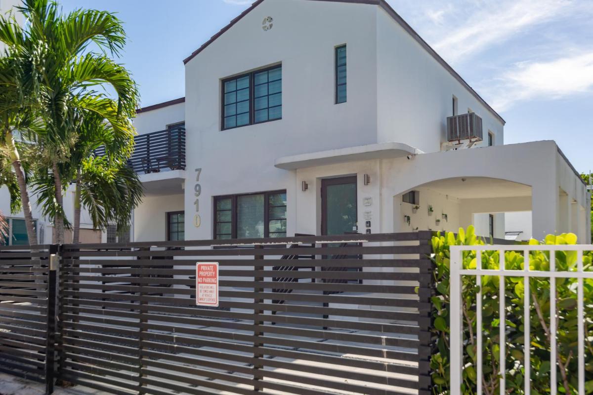 Suitetrails - Lord Byron Apartments