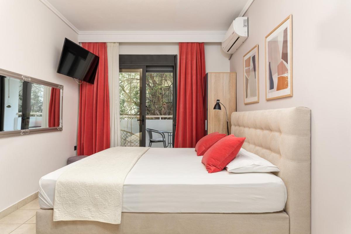 Suitetrails - Manina SeaSide Apartment