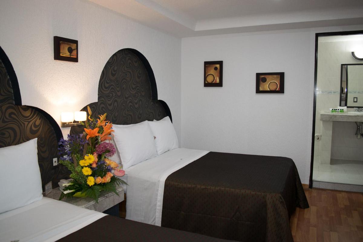 Hotel Santiago - Housity