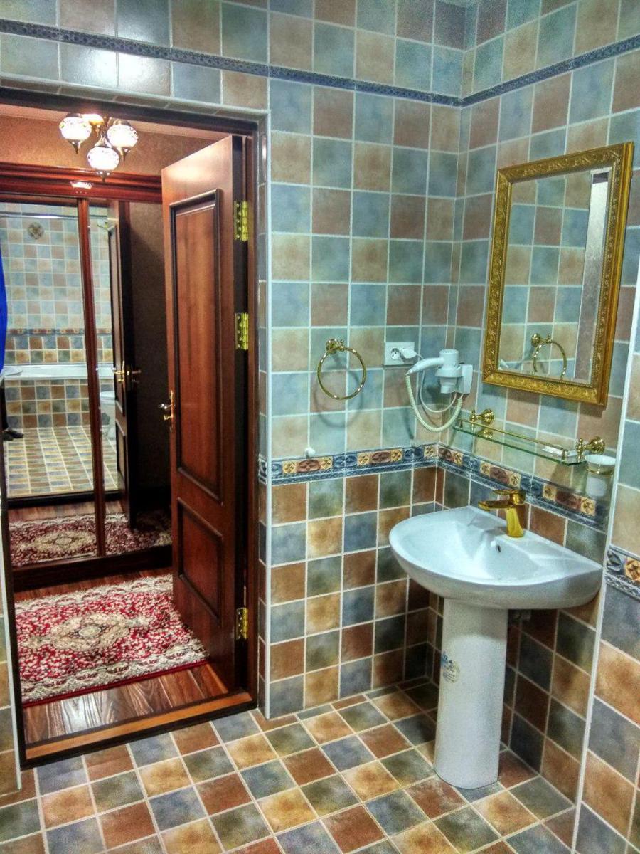 Suitetrails - Rangrez Hotel
