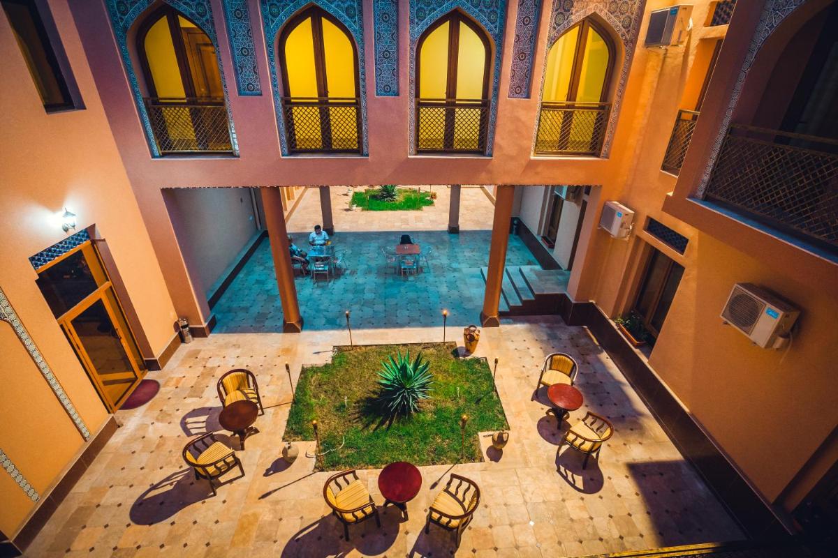 Suitetrails - Rangrez Hotel
