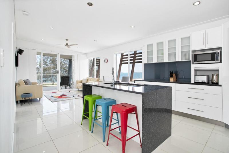 Marina Beach Holiday Home - Housity