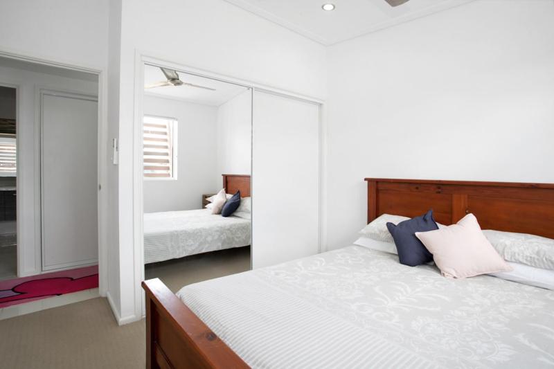 Marina Beach Holiday Home - Housity