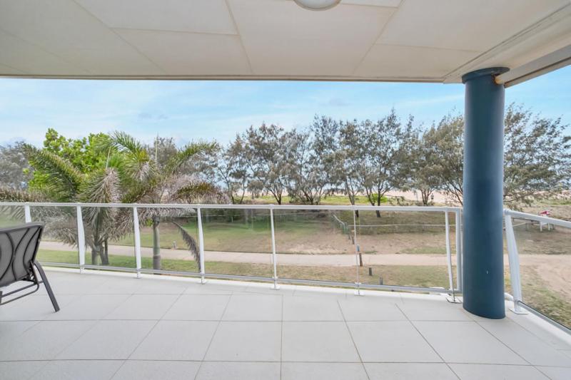 Marina Beach Holiday Home - Housity