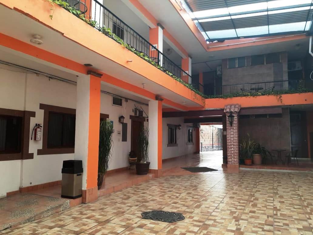 Hotel Imperial Jojutla - Housity