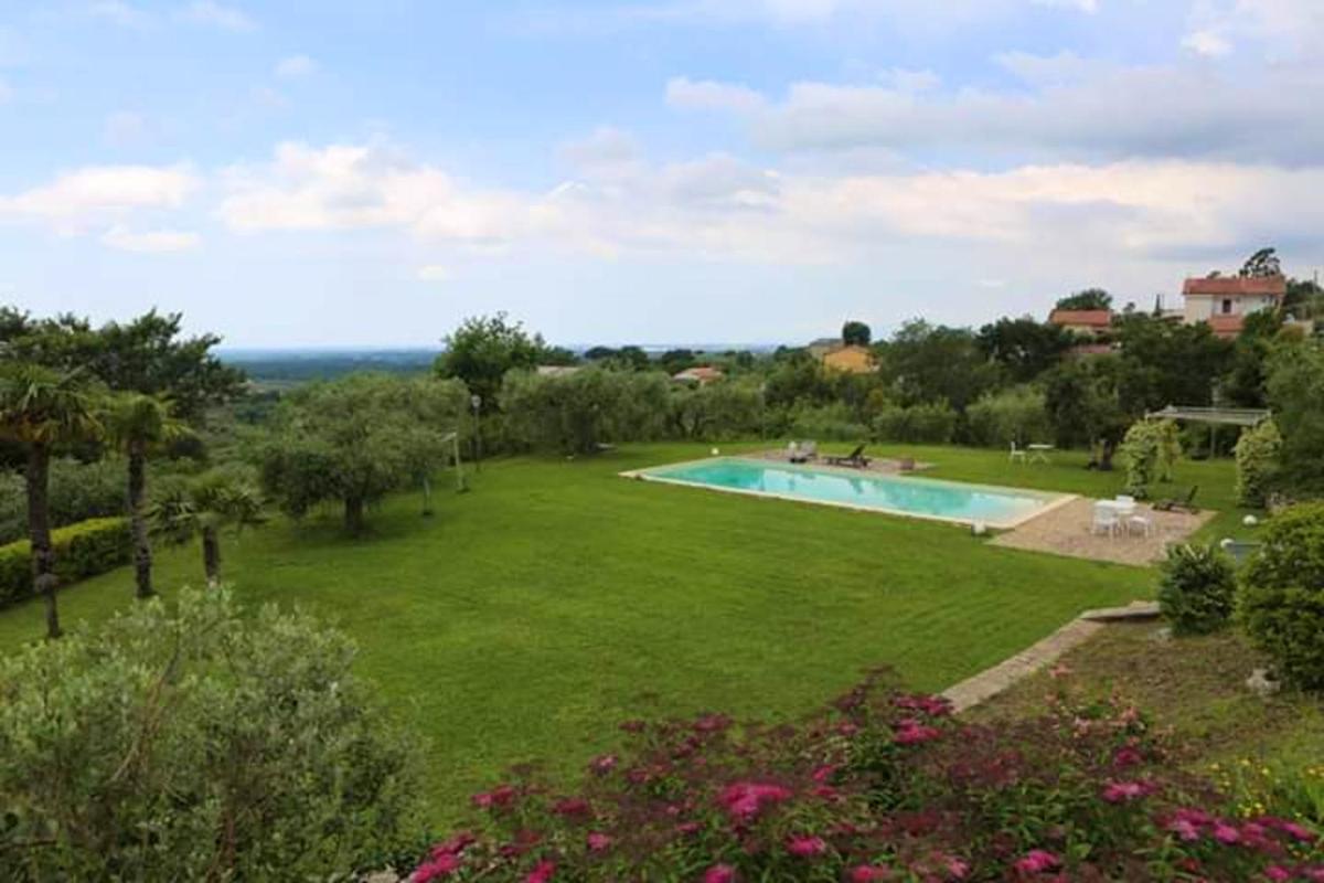 3 bedrooms appartement with sea view shared pool and furnished terrace at Serre - Housity