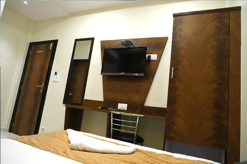 Hotel Golden Hayyath Inn - Housity