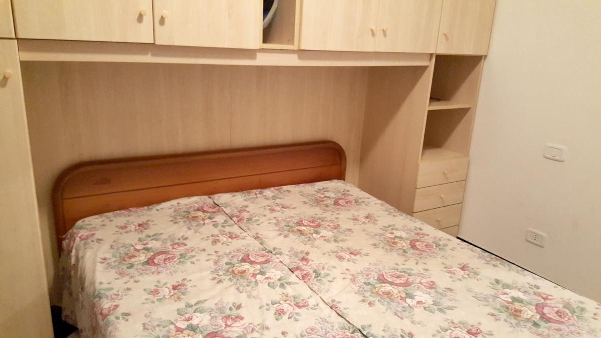 Suitetrails - 2 bedrooms appartement at Salto di Fondi 200 m away from the beach with enclosed garden