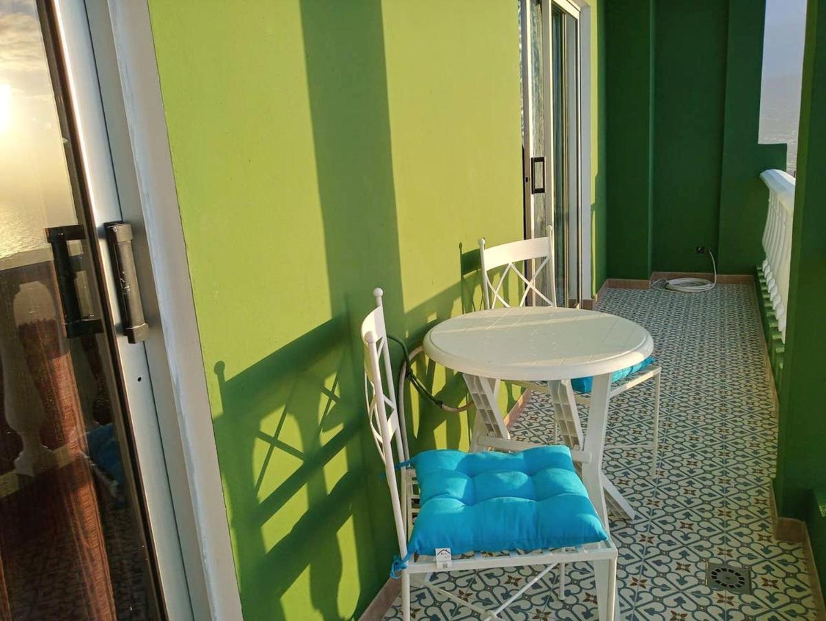 2 bedrooms house with sea view and terrace at La Orotava 7 km away from the beach - Housity