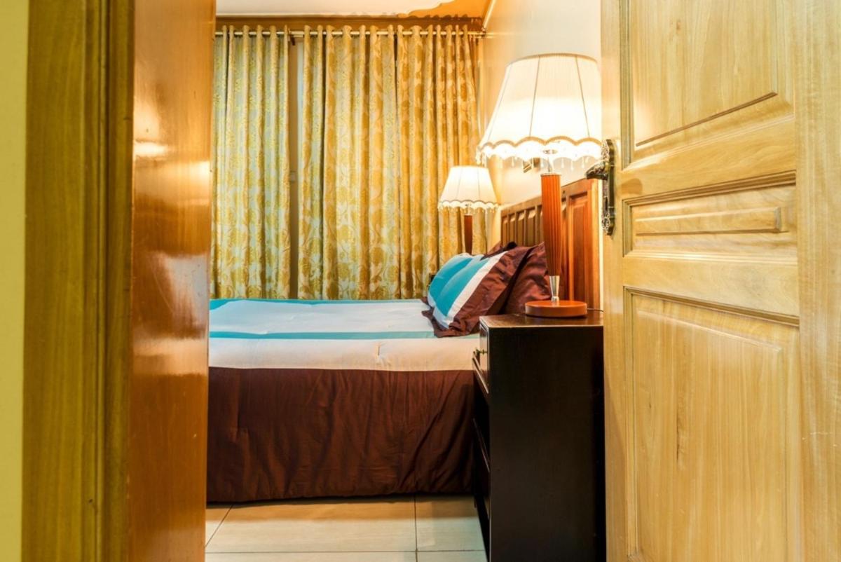 Suitetrails - Apartment in secure Resort - 46 People