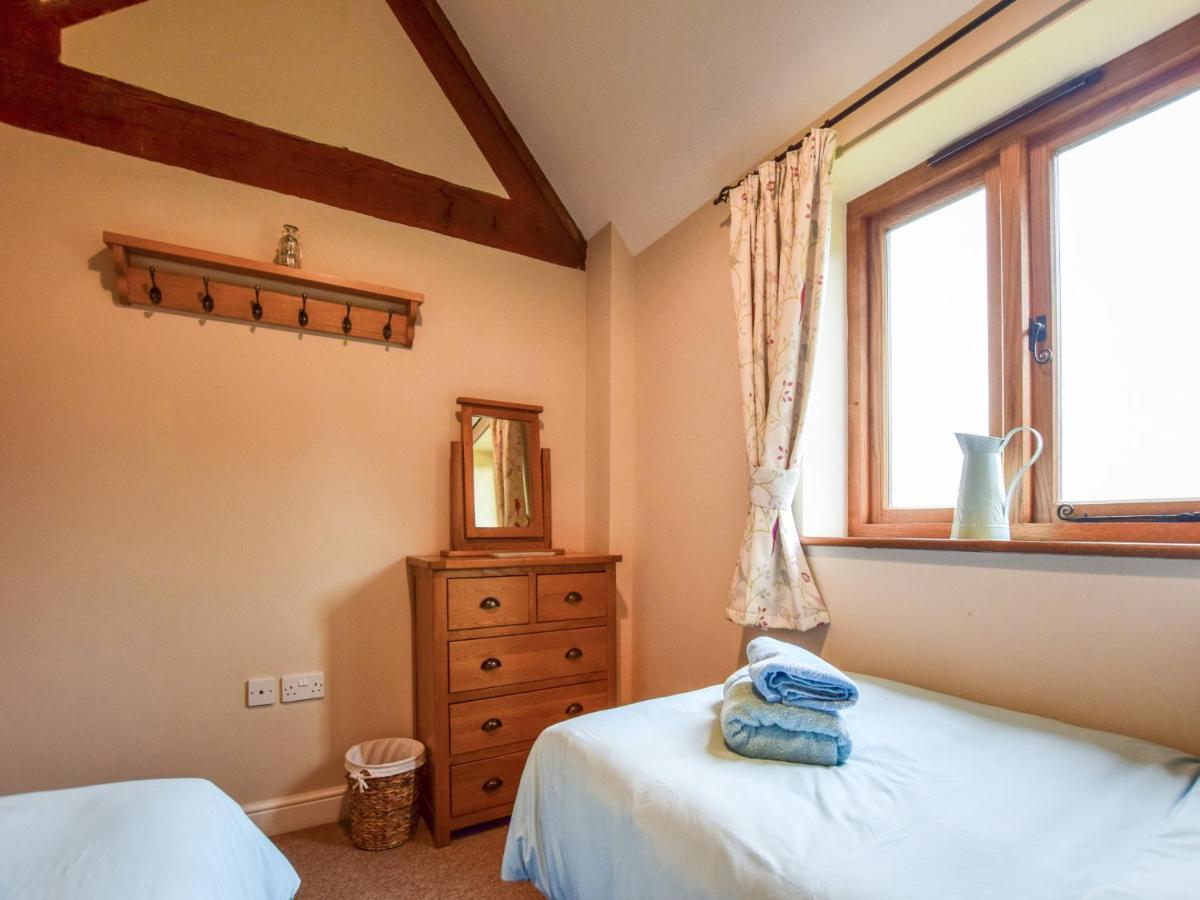 Cider House, Oosland Farm - Housity