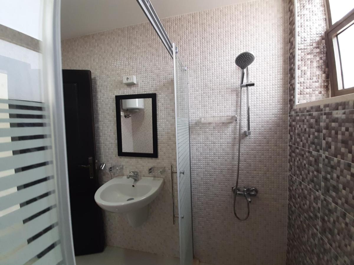 Suitetrails - Furnished Apartments Near McDonald's Al-Madina Al-Monawara St