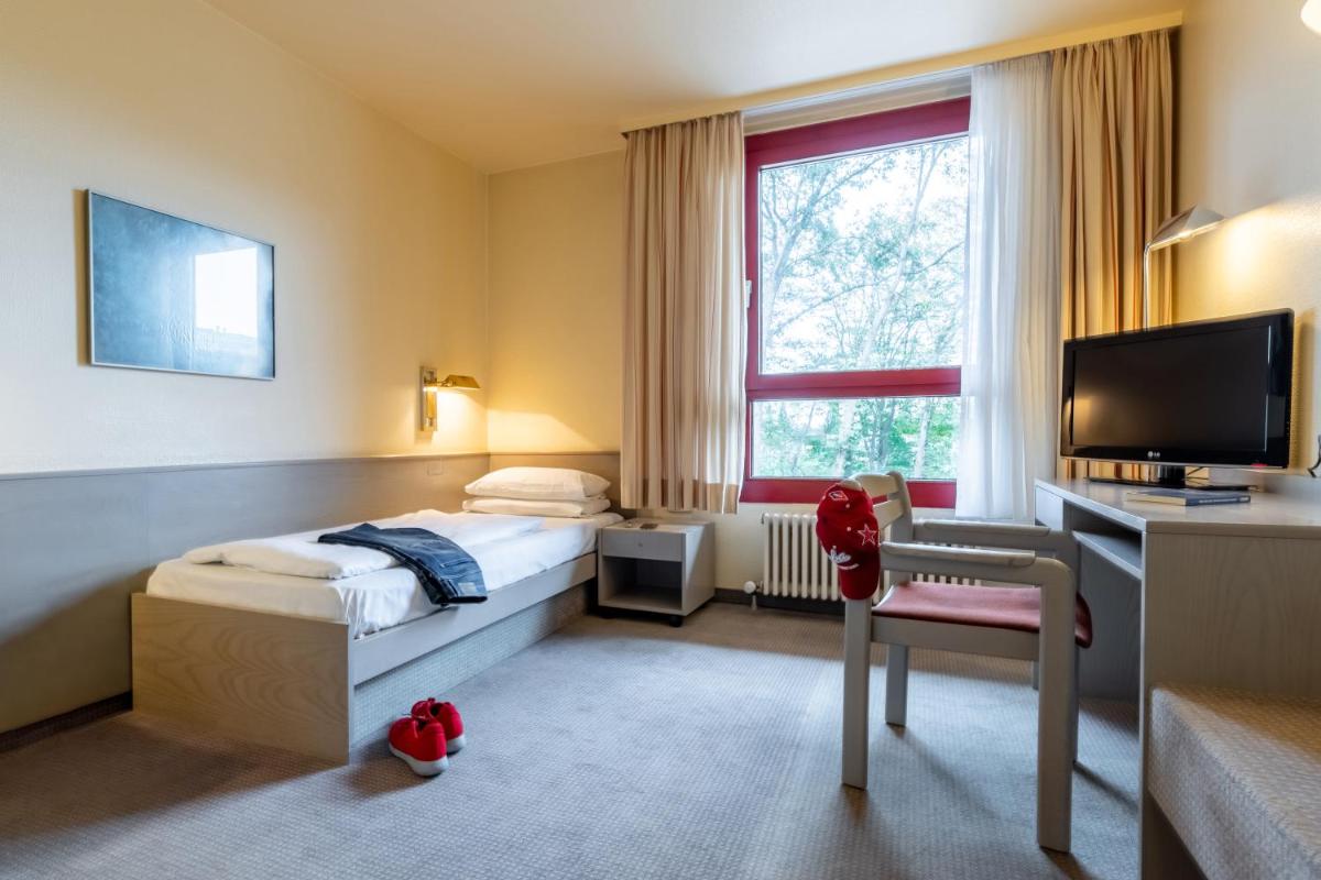 Hotel Baden-Baden - Housity