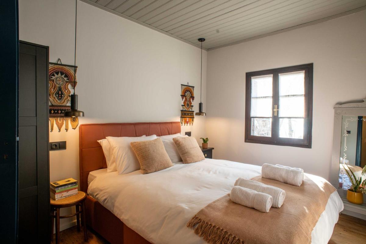Philos Guesthouse - Housity