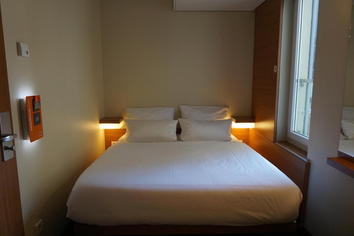 Suitetrails - easyHotel Berlin Hackescher Markt