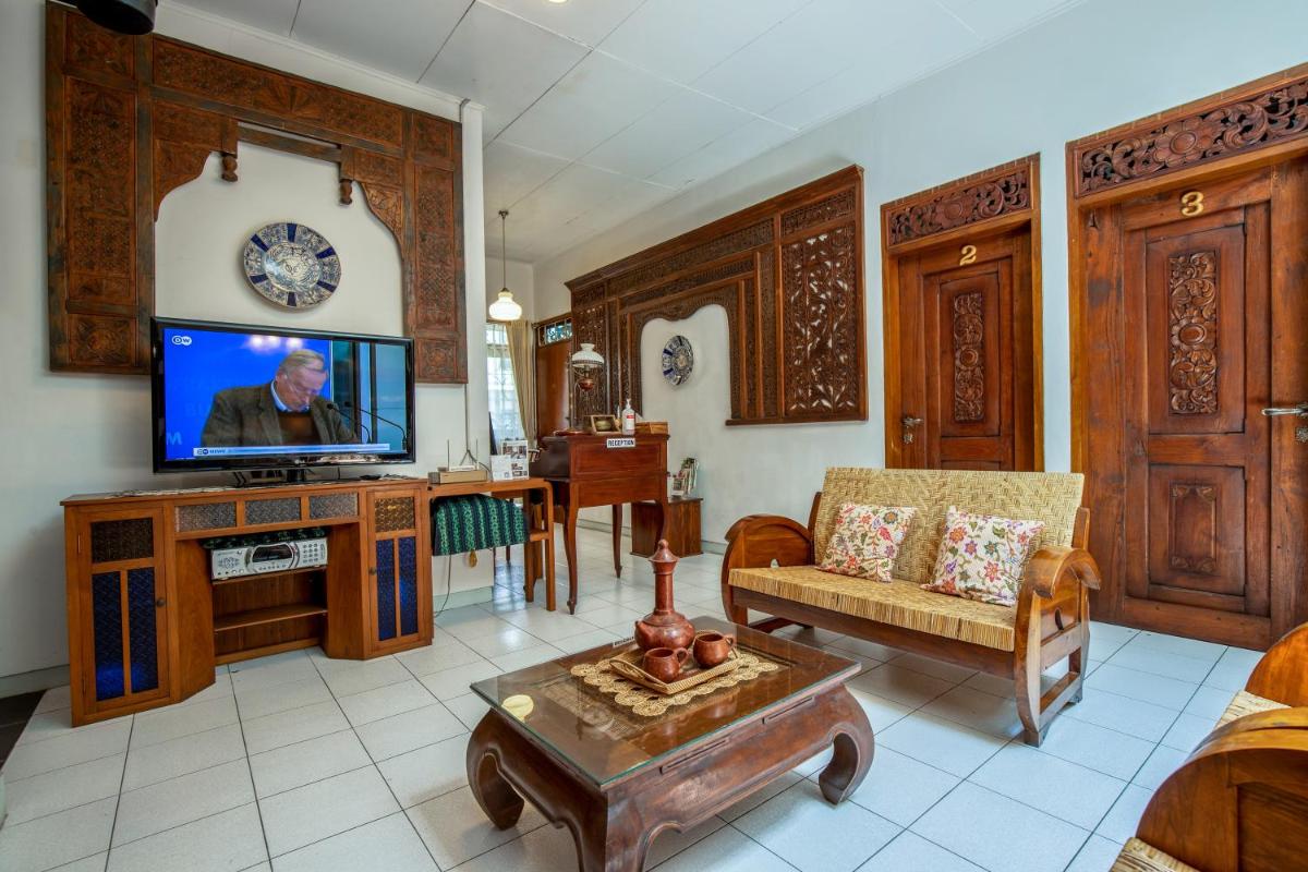 Suitetrails - Sekararum Butik Syariah Guesthouse