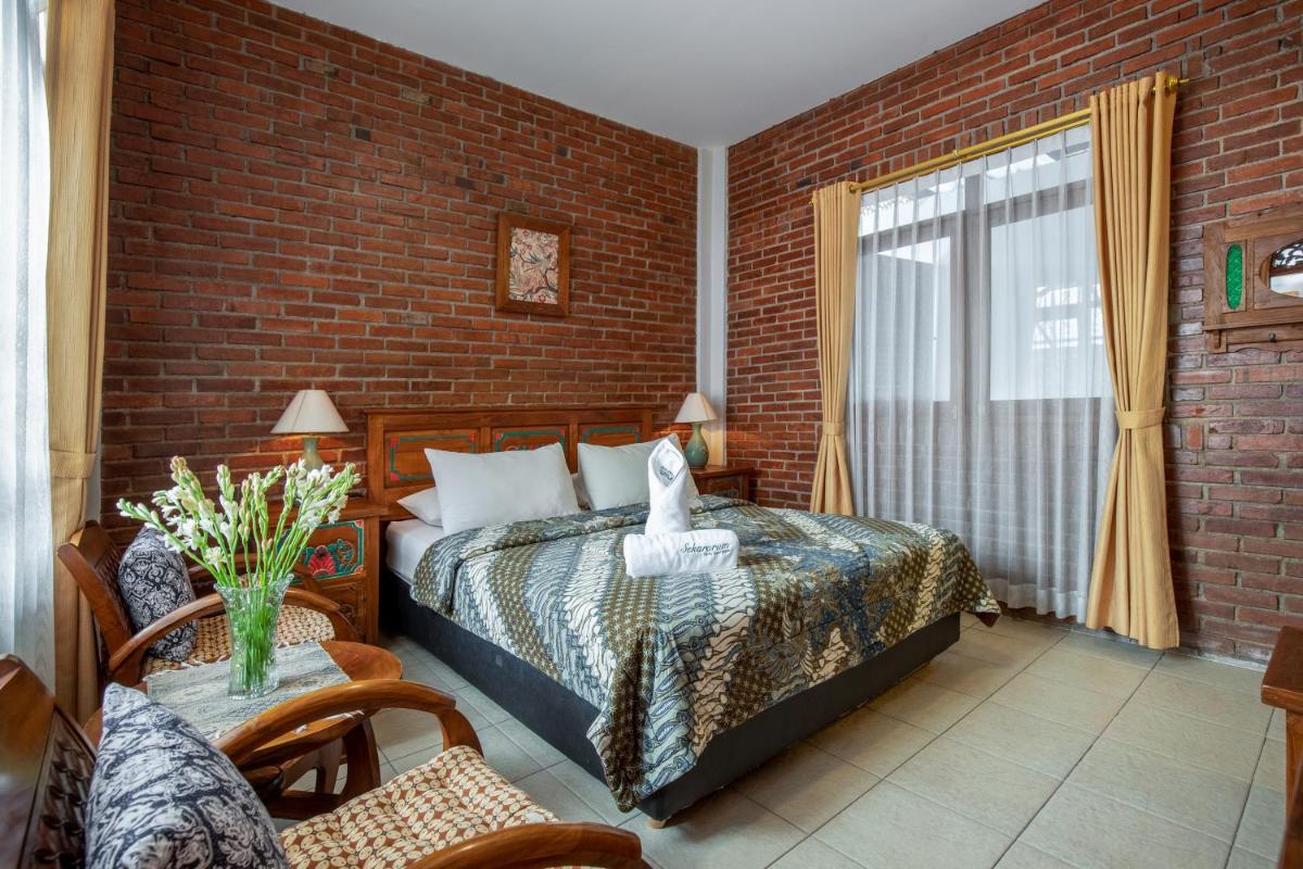 Suitetrails - Sekararum Butik Syariah Guesthouse