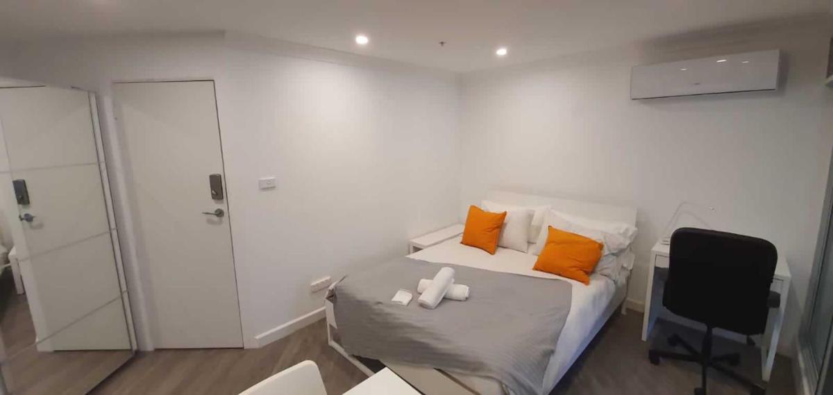 Dana-Cozy Studio in City Center-Free Parking - Hizvo