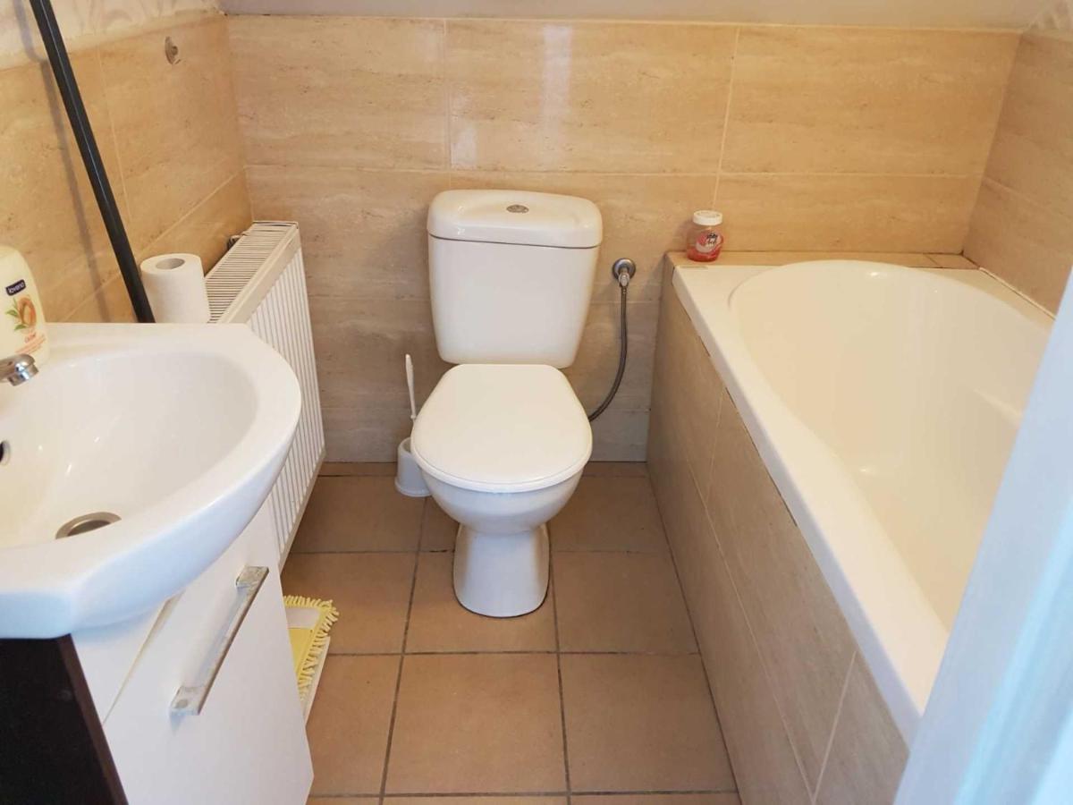 E&S_ Apartament - Hizvo