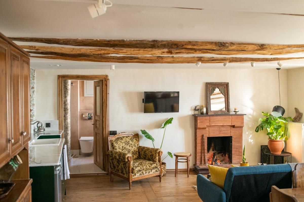 Philos Guesthouse - Housity