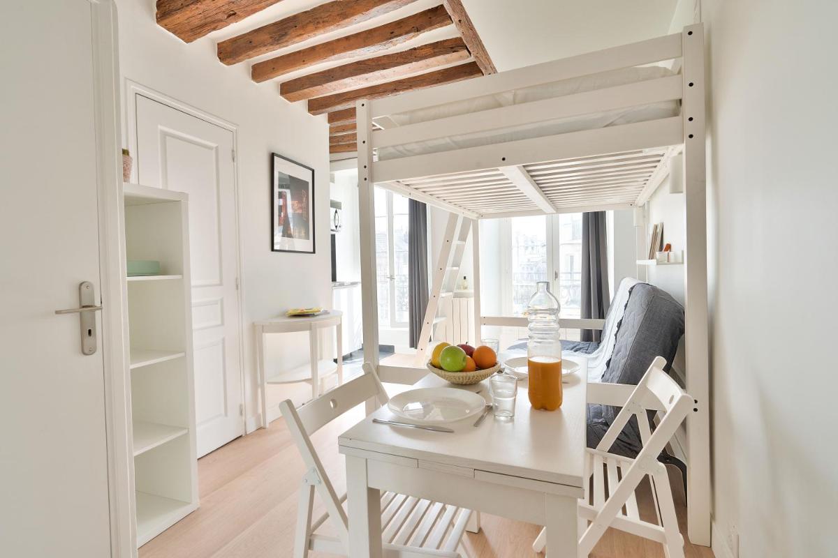 Suitetrails - NEW Mezzanine Studio in the Heart of Paris (4F)