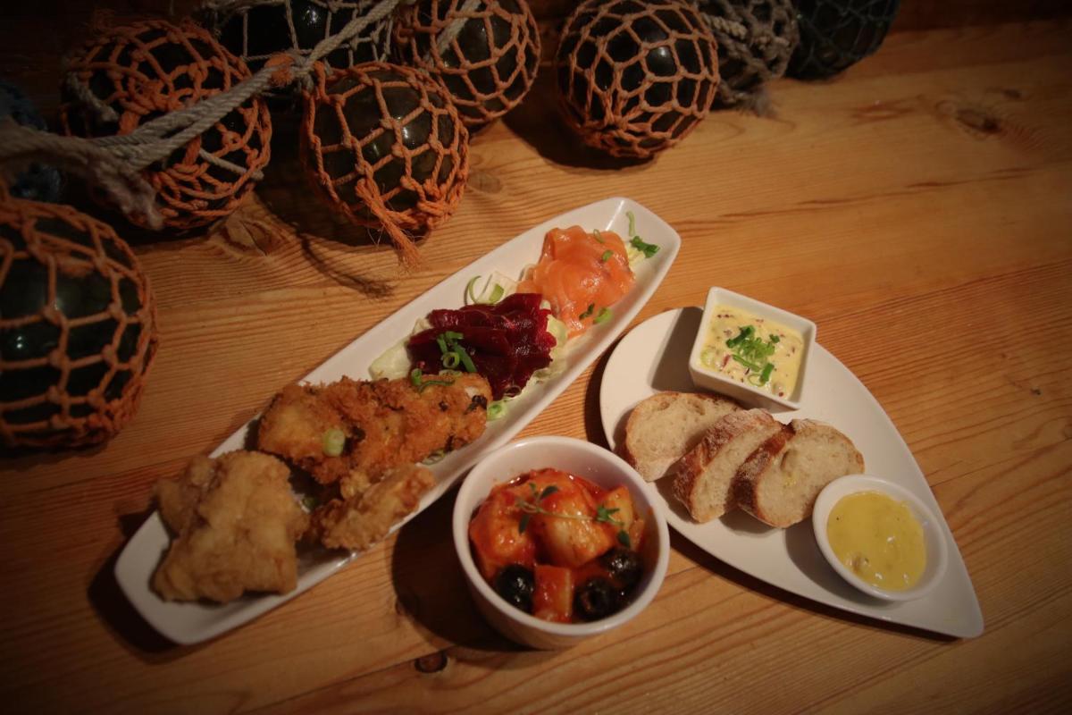 Heimbrygga Restaurant & Accommodation - Housity