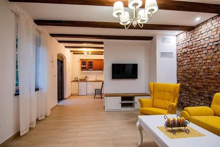 Roganty - Housity