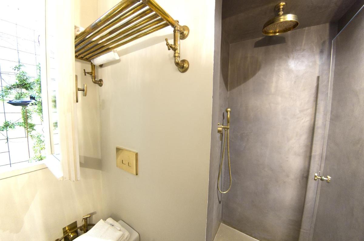 Suitetrails - Appartamento Centro Città quartiere Oltrarno con una camera da letto