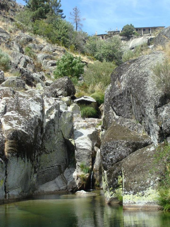 Suitetrails - Salto do Lobo - Montain houses with private river