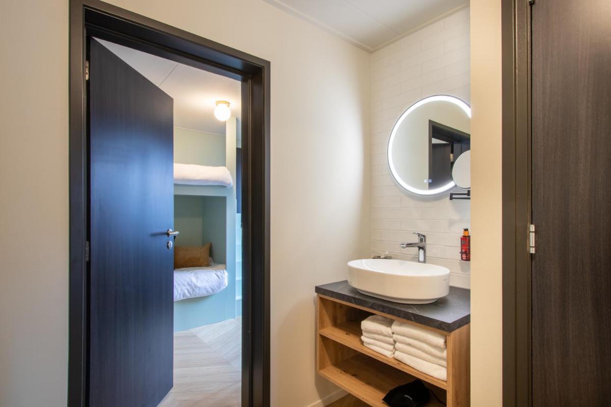Hotel van der Meer - Housity