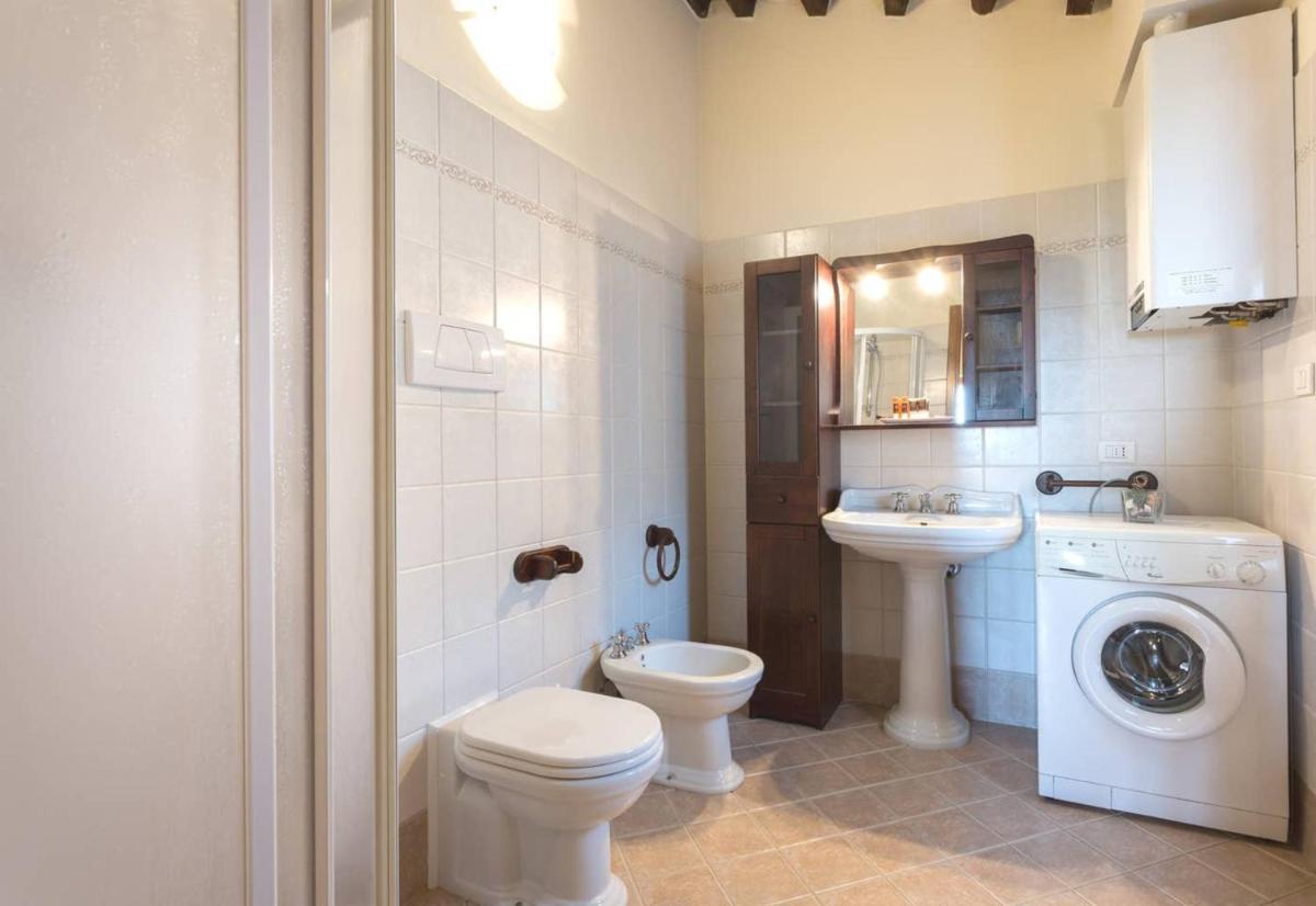 One bedroom house with city view enclosed garden and wifi at San Vitale - Housity