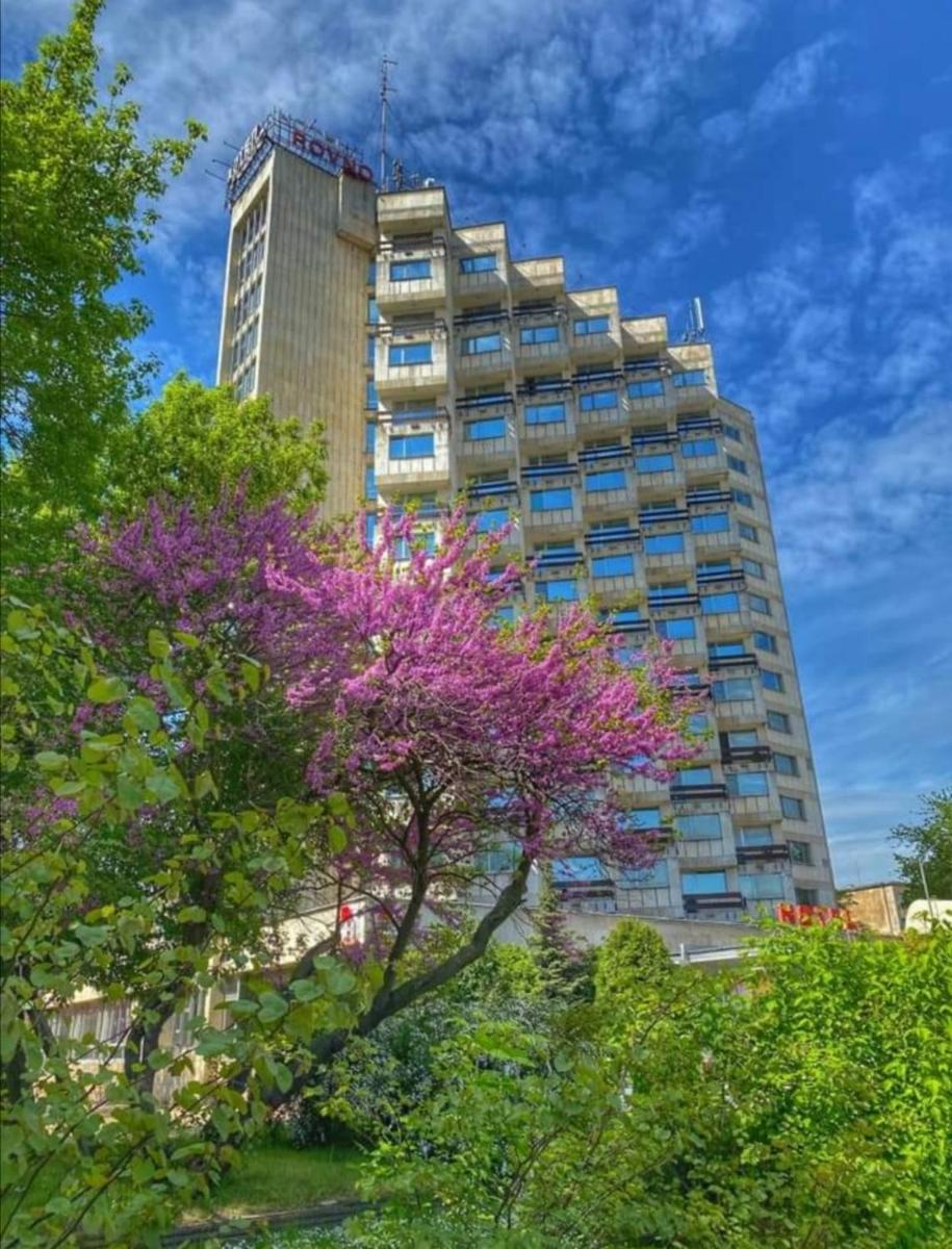 Suitetrails - Rovno Hotel