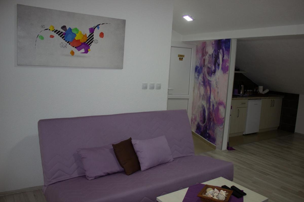 Markulev Apartment - Housity