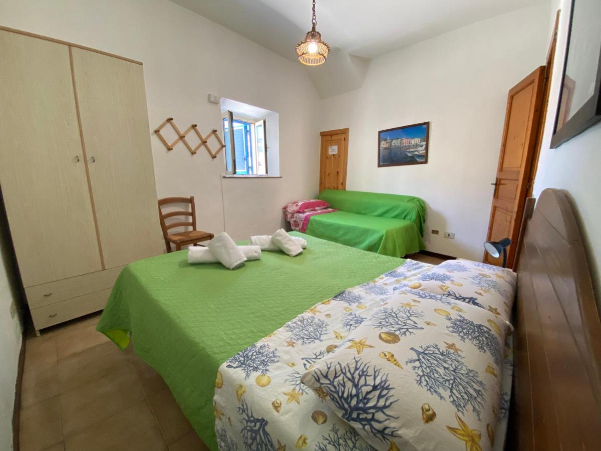 Lipari Centro Storico Flat 7 mins from port - Housity