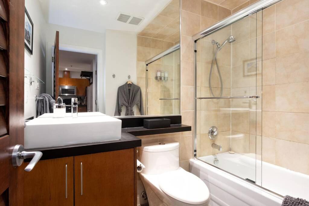 Prime location, Ski in/out Whistler condo - Housity