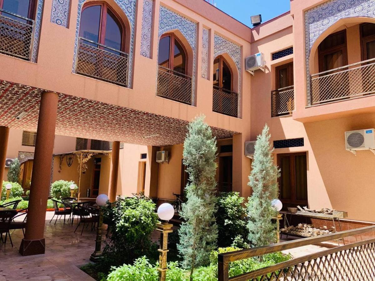 Suitetrails - Rangrez Hotel
