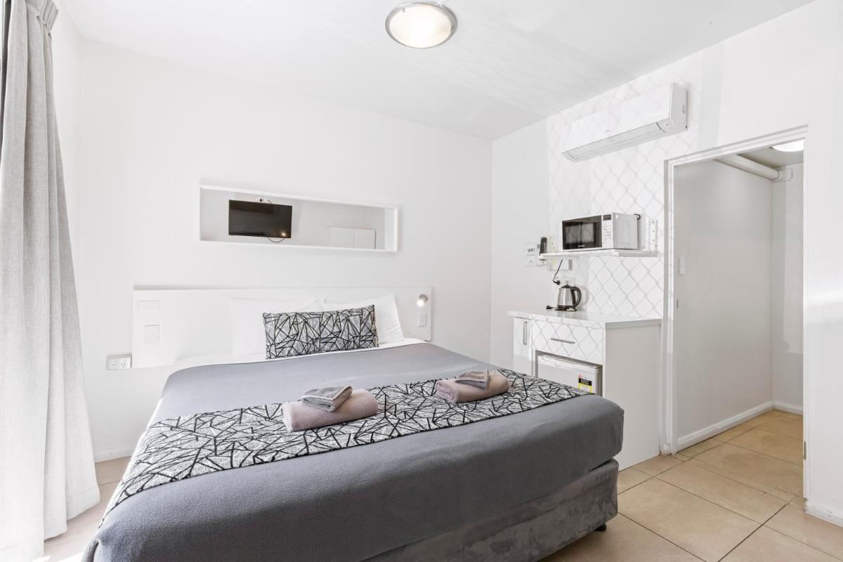 Suitetrails - Surf Beach Motel Coffs