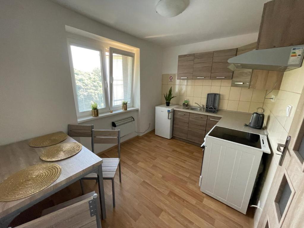 Apartmány - Školní - Housity