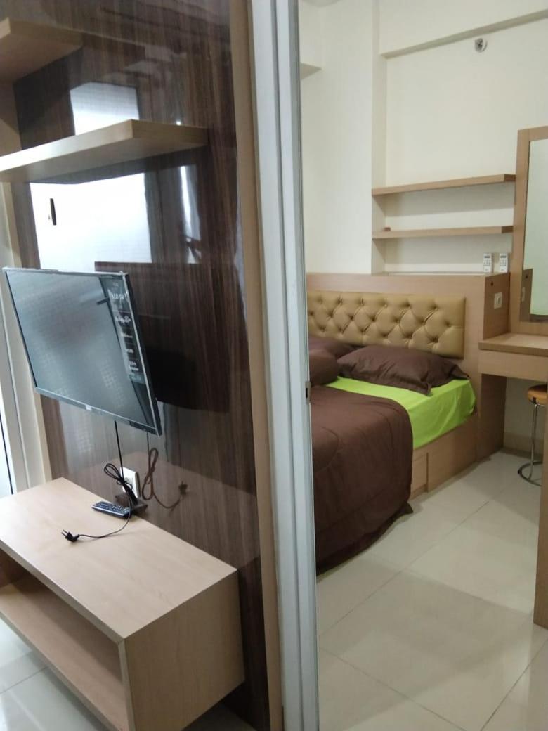 Suitetrails - Apartemen Green Pramuka City