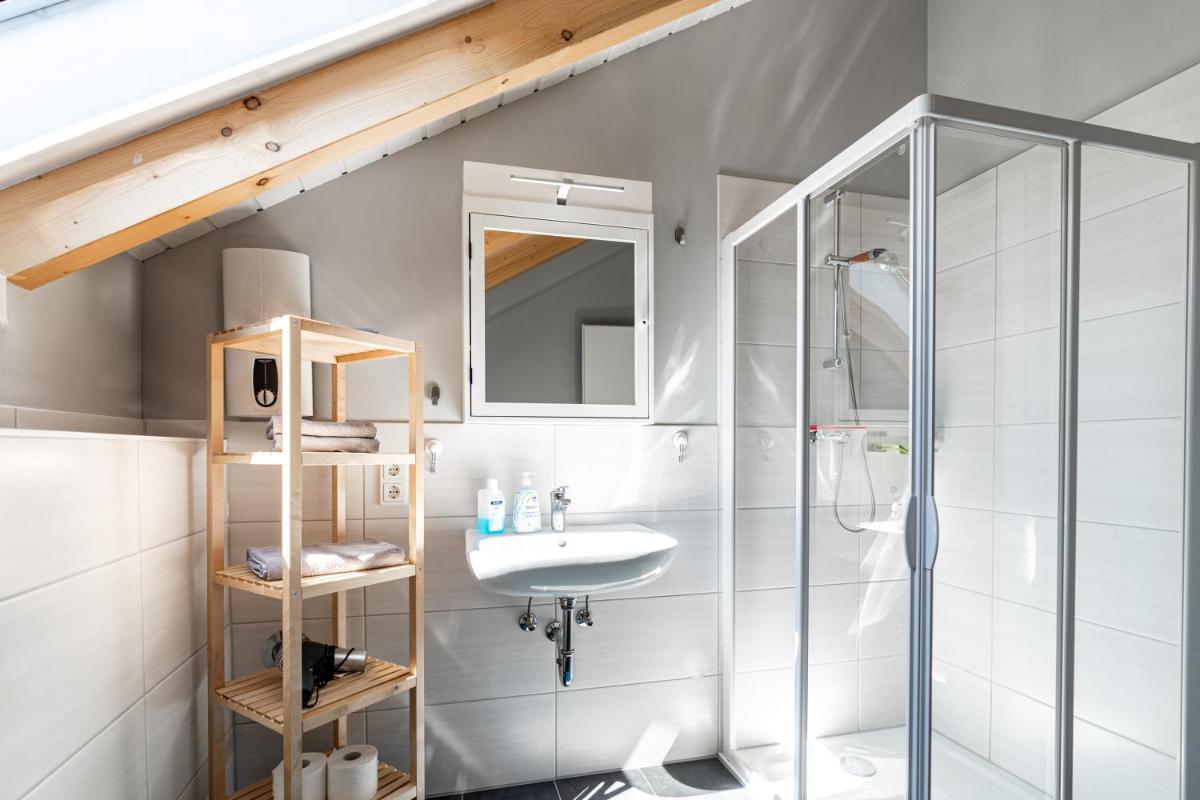 Suitetrails - Ferienwohnung Bad Camberg - Apartment Goldener Grund