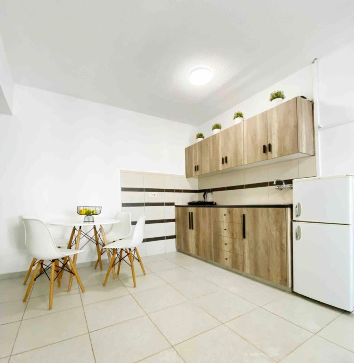 Suitetrails - Flat in the heart of Ayia Napa/Центр Айя Напы