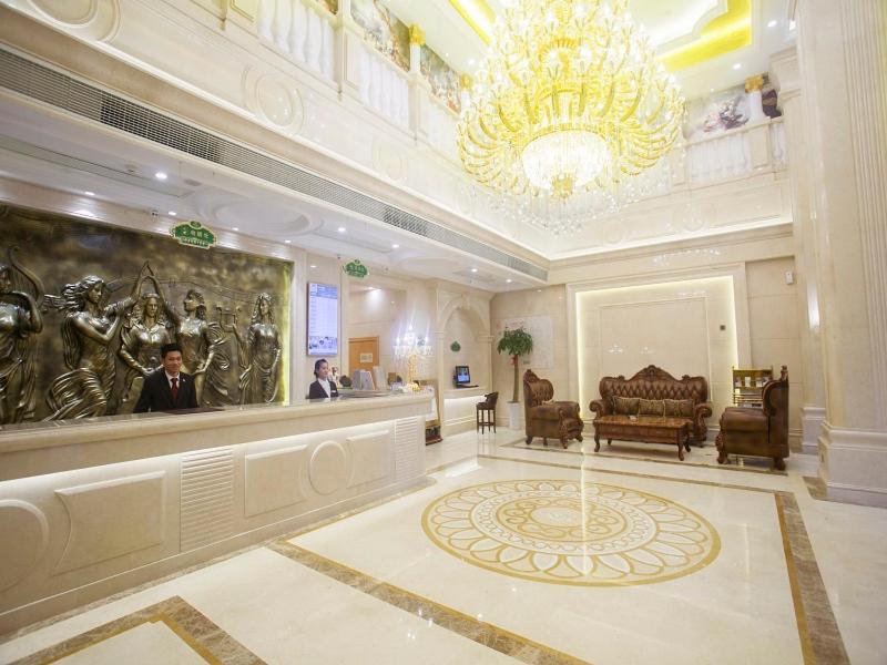 Suitetrails - Vienna Hotel Jiujiang Railway Station